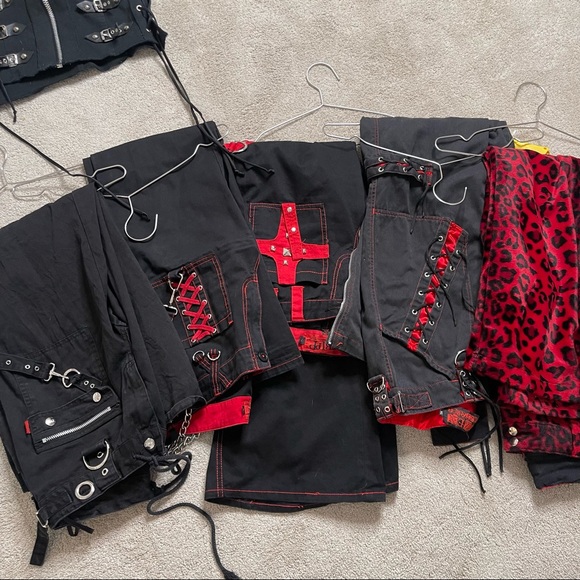 UP FOR TRADE - Picture 1 of 4